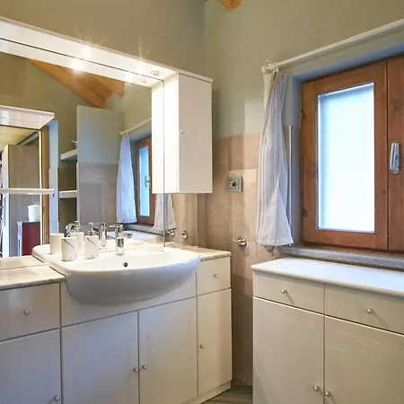 Apartamento Canova Piano Primo - Cosy Orta Area Omegna