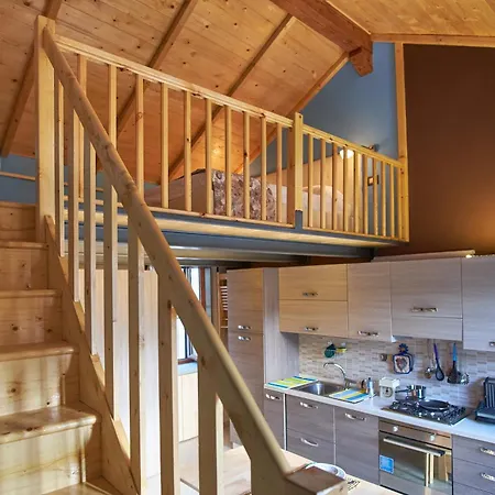 Canova Piano Primo - Cosy Orta Area 아파트 오메그나